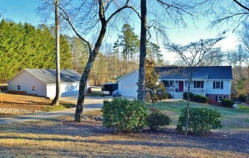 3976 Honeysuckle Rd, Gainesville, GA 30506