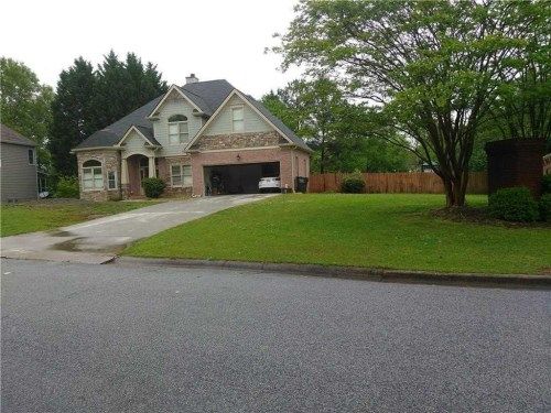 3890 Glen Ian Dr, Loganville, GA 30052