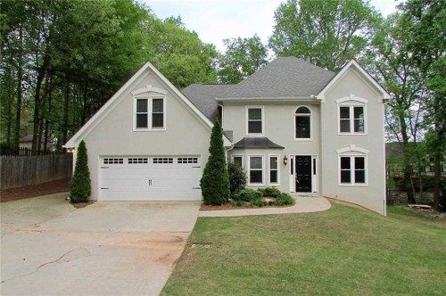 2289 Fox Run Trl, Buford, GA 30519