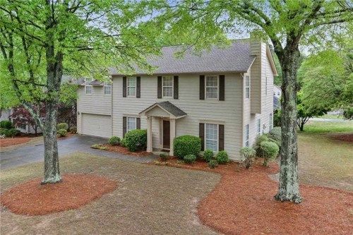 100 Greenmont Downs Trace, Alpharetta, GA 30009