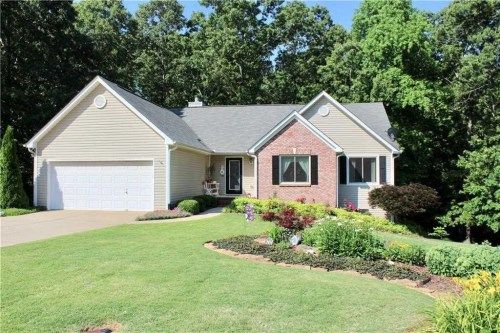 5777 Rolling Meadow Ln, Flowery Branch, GA 30542