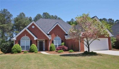 2730 Meadow Gate Way, Loganville, GA 30052