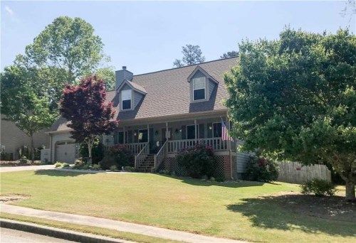 1235 Waterwood Dr, Loganville, GA 30052