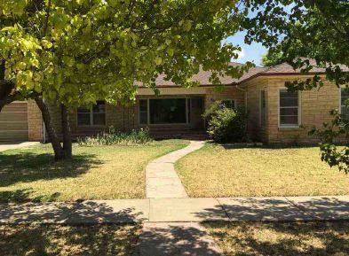 506 N Pearl St, Stratford, TX 79084