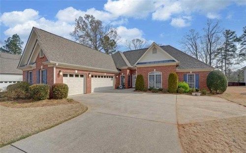 6324 Chestnut Hill Rd, Flowery Branch, GA 30542