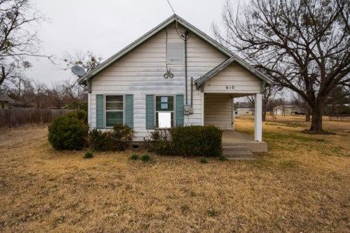 610 S 5th St, Sanger, TX 76266