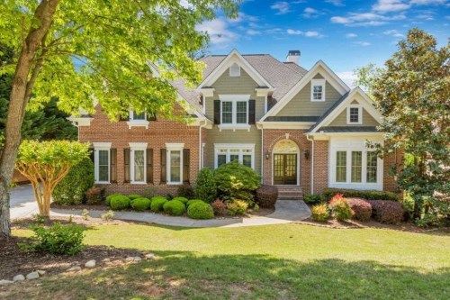 5253 Aldeburgh Dr, Suwanee, GA 30024