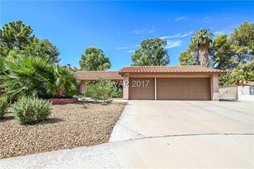 325 Fuente Drive, Henderson, NV 89014