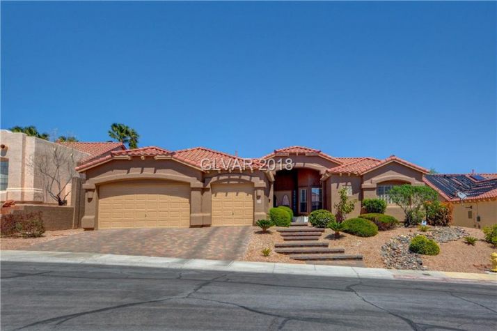 10204 Angel Peak Court, Las Vegas, NV 89134