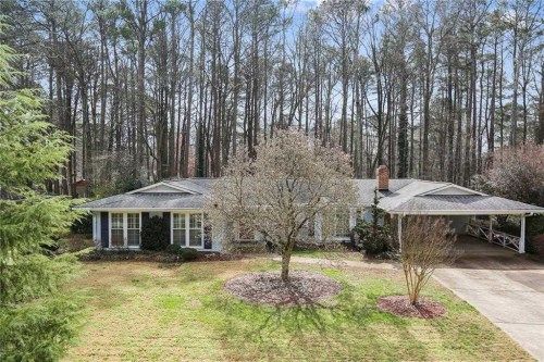 150 Pebble Trl, Alpharetta, GA 30009