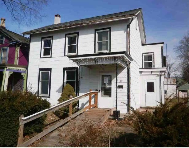 31 3rd St, Frenchtown, NJ 08825