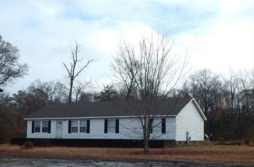 168 Mill Pond Rd, Bayboro, NC 28515