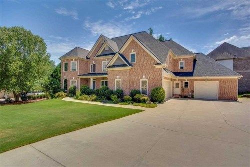 3323 Heathchase Ln, Suwanee, GA 30024