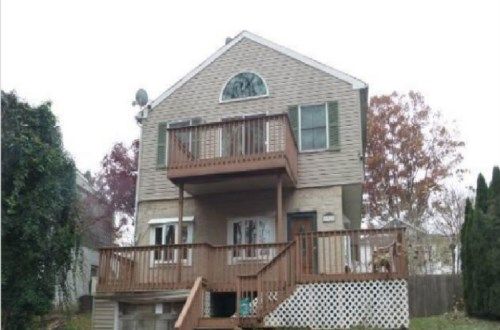 1954 Clayton Ave, Feasterville Trevose, PA 19053