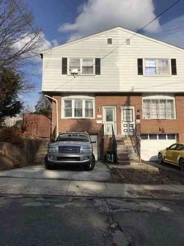 421 Ashland Ave, Folcroft, PA 19032