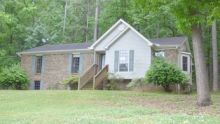 200 Redwood Dr Maylene, AL 35114