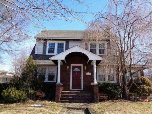 3-01 Lyncrest Avenue, Fair Lawn, NJ 07410