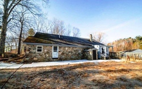 137 Harriman Hill Rd, Raymond, NH 03077