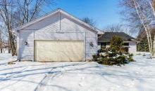 1720 Vineyard Ln Spring Grove, IL 60081