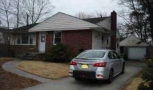 4 Fox Place Hicksville, NY 11801