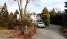 61 Fireside Ln East Setauket, NY 11733