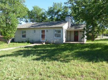 405 NW 25th St, Mineral Wells, TX 76067