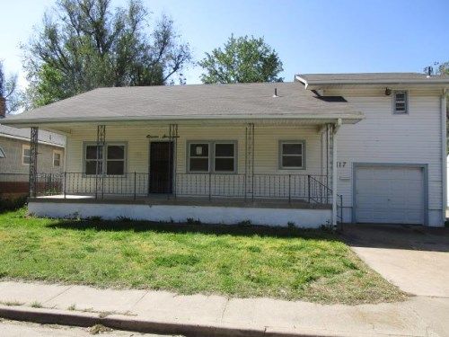 1117 E Morris St, Wichita, KS 67211