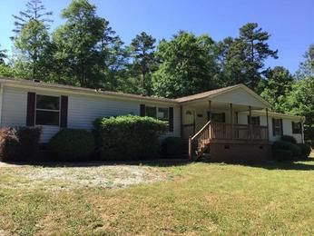 1058 Double Springs Rd, Townville, SC 29689