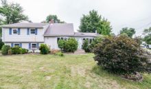 16 Hadler Dr Somerset, NJ 08873