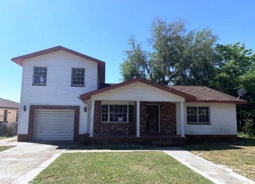 9234 E Crescent Dr, Inverness, FL 34450