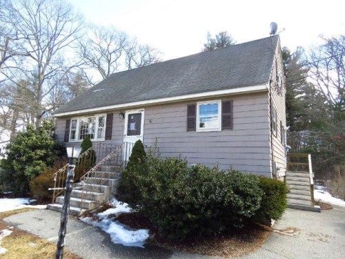 15 Topliff St, Billerica, MA 01821