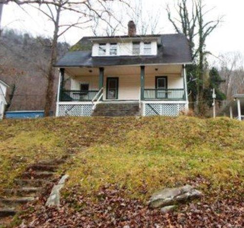 137 Elm St., Jenkins, KY 41537