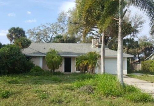 137 Midvale Ter, Sebastian, FL 32958