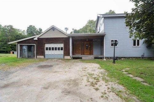 4 Willcutt Rd, Chesterfield, MA 01012