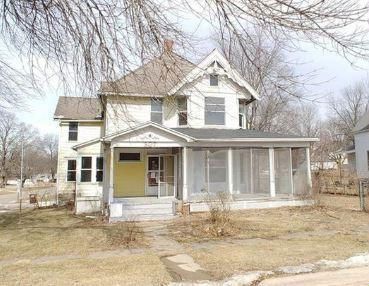 307 WARREN ST W, Mount Pleasant, IA 52641