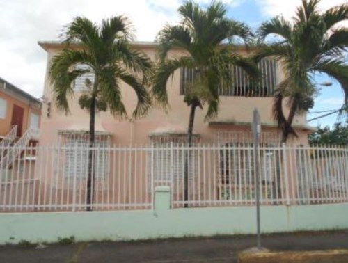 #221 Villa Palmeras, San Juan, PR 00915