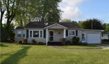 105 E Henry St Newton, IL 62448