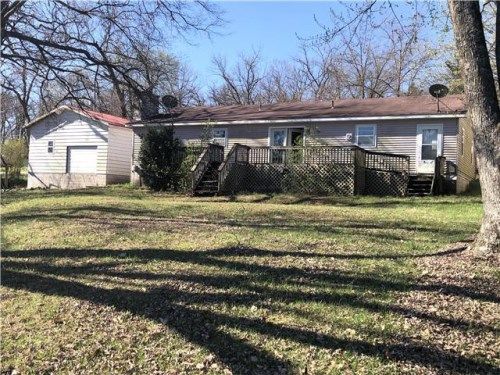 32180 Branch Ave, Warsaw, MO 65355