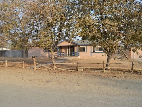 28114 Dustin Acres Rd, Taft, CA 93268