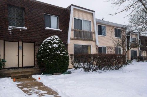 2924 Roberts Dr Apt 3, Woodridge, IL 60517