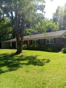 107 Lakeview Drive, Livingston, AL 35470