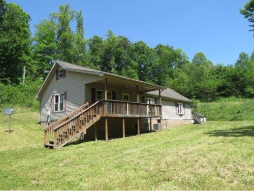 112 Gilliam St, Cumberland, KY 40823