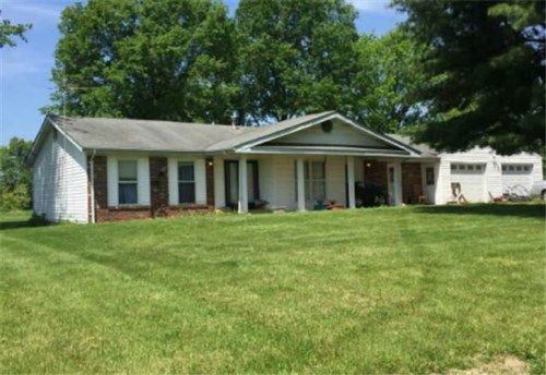 219 HORSE SHOE LN, Elsberry, MO 63343