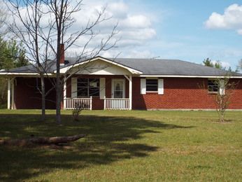 358 Holmes Rd, Jayess, MS 39641