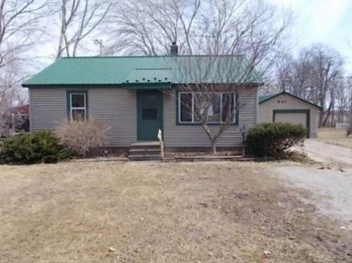 641 S Huron Rd, Linwood, MI 48634