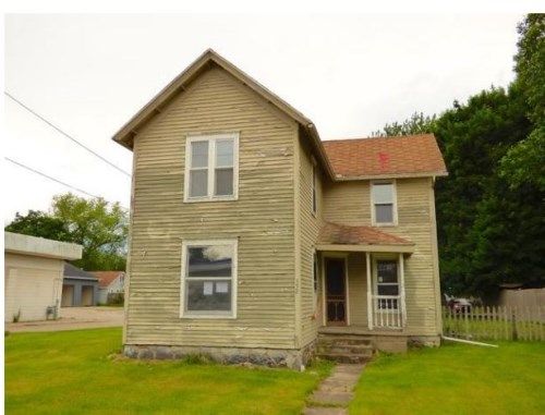 352 N Paw Paw St, Coloma, MI 49038