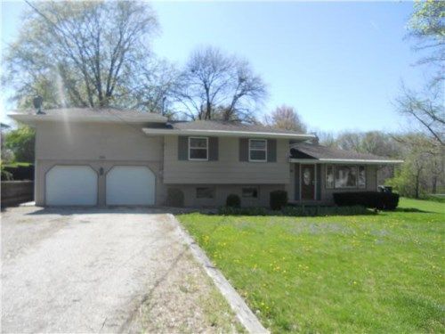 750 N 9th 1/2 St, Monmouth, IL 61462