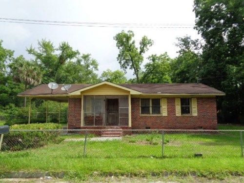 307 W Battle St, Quitman, GA 31643