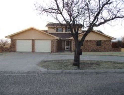 814 Skyline Dr, Borger, TX 79007