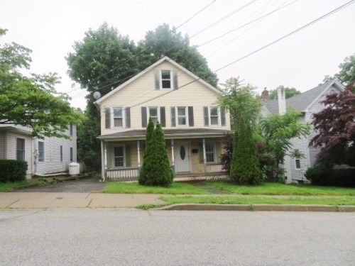 8 Walnut St, Sussex, NJ 07461